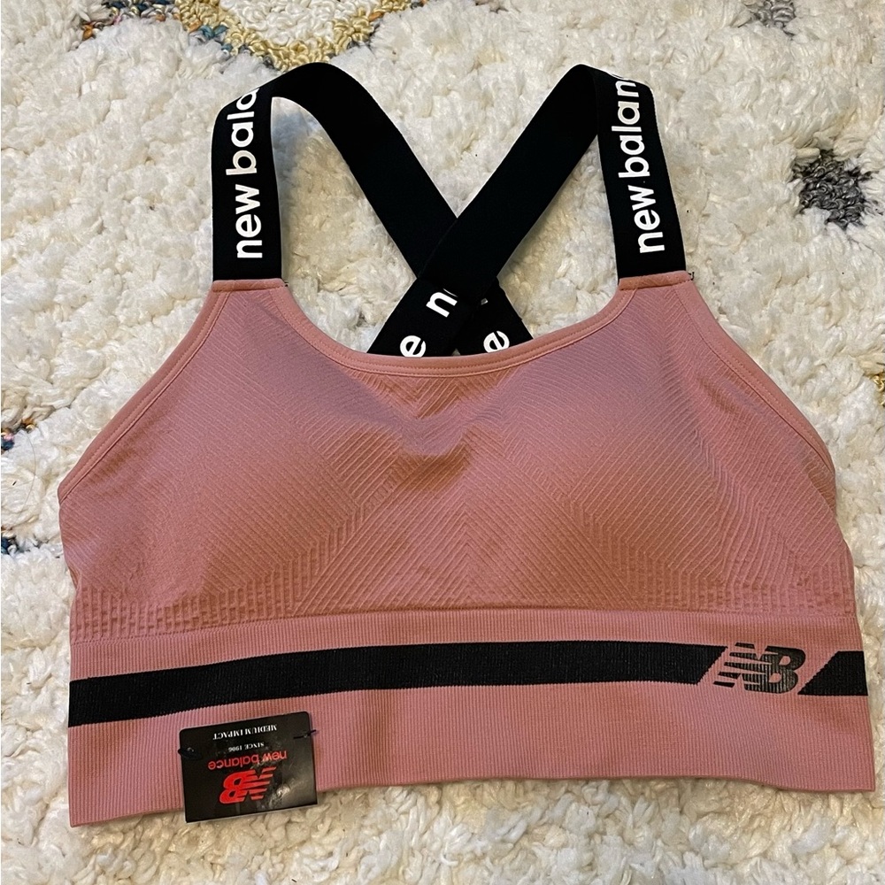 NWT New Balance Medium Impact Sports Bra